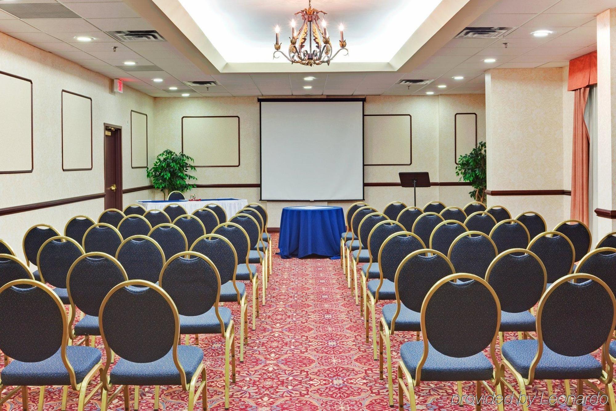 Holiday Inn & Suites Mississauga West - Meadowvale, An Ihg Hotel Facilities photo